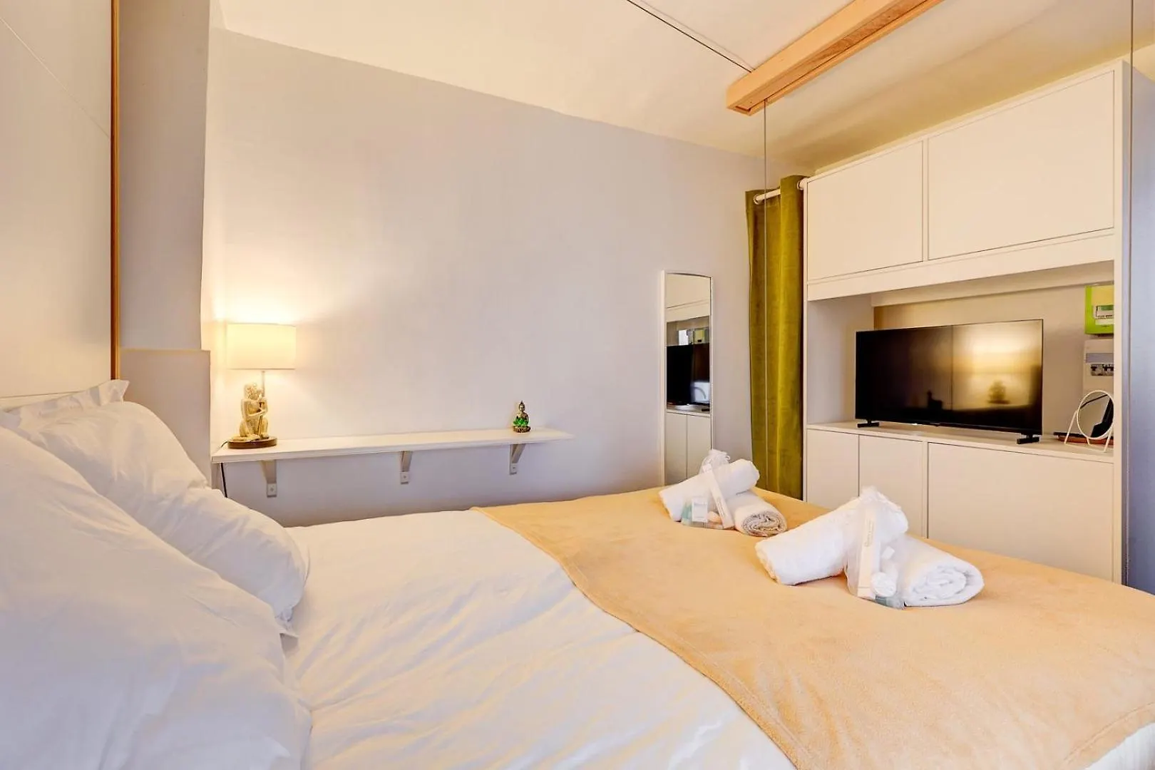 591 Daphne - Superbe Studio A Paris Apartment
